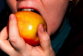 Women who eat less fruit and more fast food 'take longer to conceive'